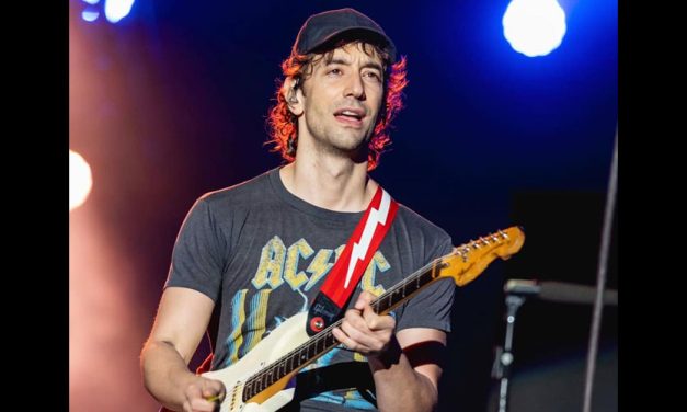 Albert Hammond Jr., do The Strokes, lança novo álbum solo ‘Melodies On Hiatus’