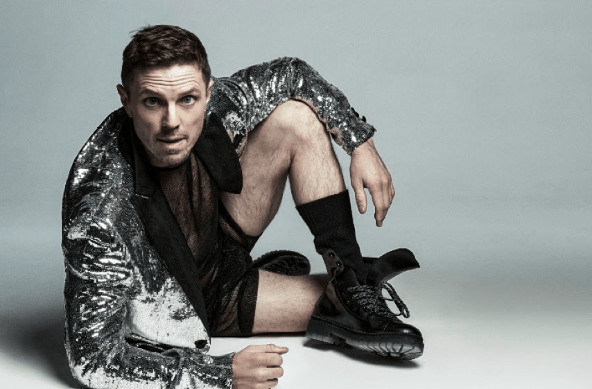 JAKE SHEARS REVELA NOVO SINGLE I USED TO BE IN LOVE