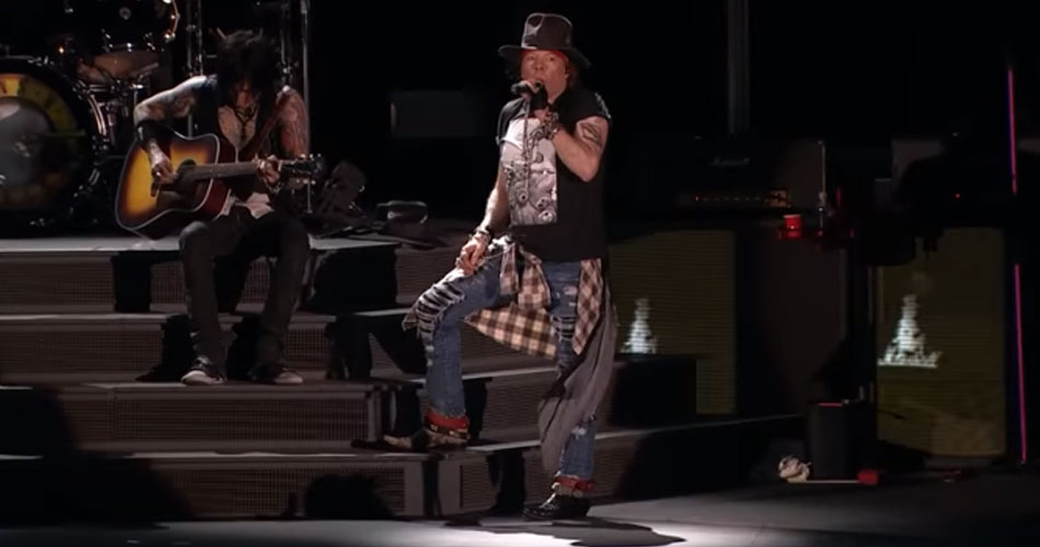 Guns N’ Roses divulga videoclipe ao vivo da clássica ‘Patience'”