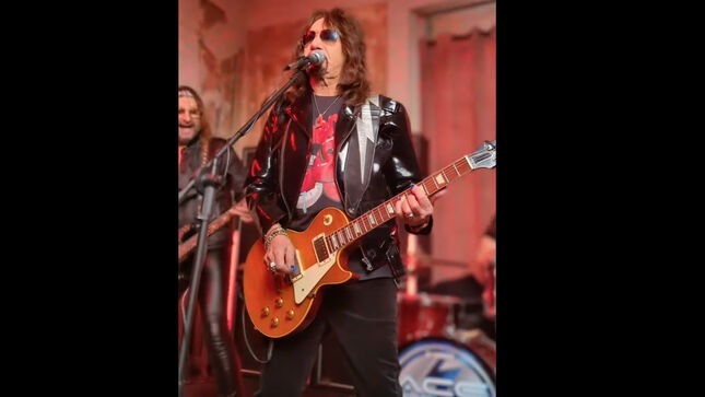 Ace Frehley compartilha bastidores ‘Cherry Medicine’ de seu novo album ‘10,000 Volts