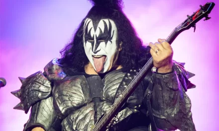 Gene Simmons responde com sarcasmo a críticas sobre os avatares do Kiss